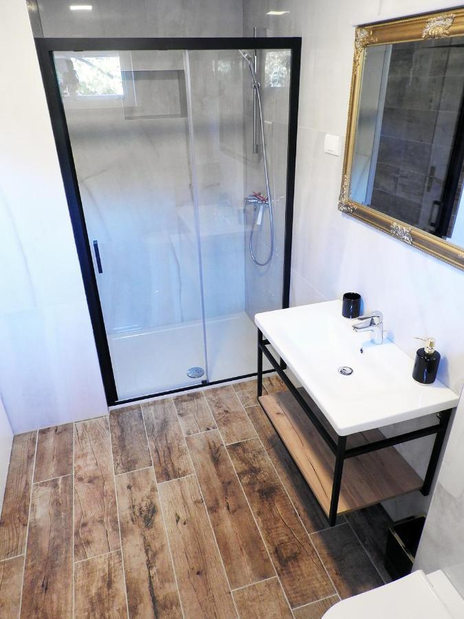 Apartment Lu, Stinjan - Pula Buitenkant foto