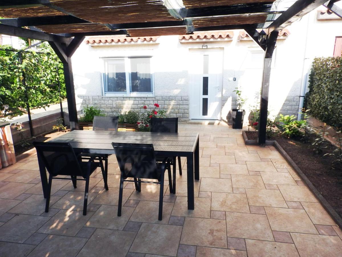 Apartment Lu, Stinjan - Pula Buitenkant foto